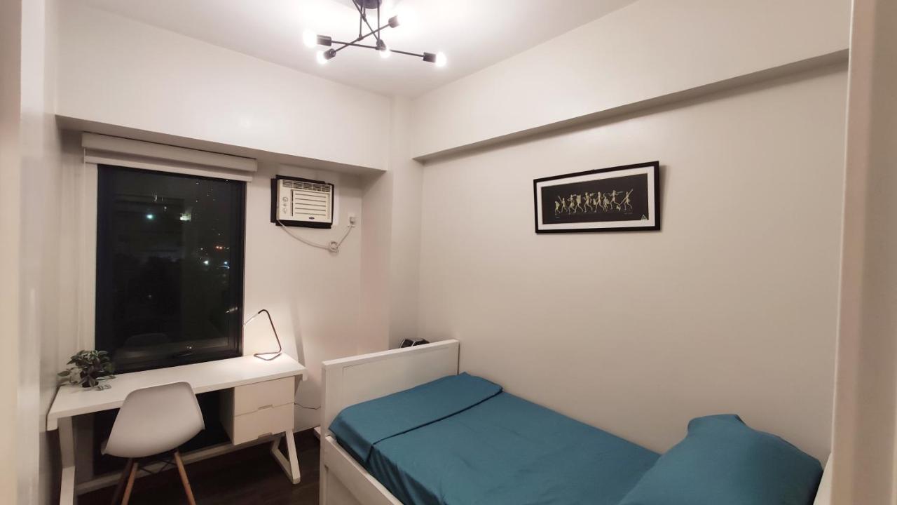 Resort Living Condominium Unit In Metro 마닐라 외부 사진
