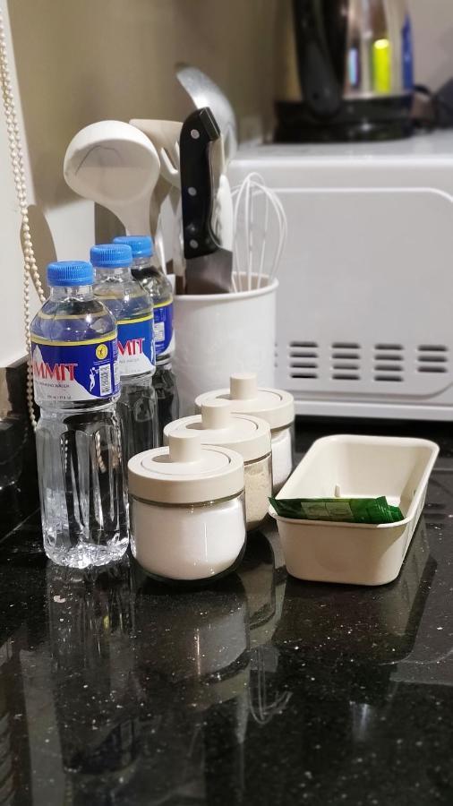 Resort Living Condominium Unit In Metro 마닐라 외부 사진